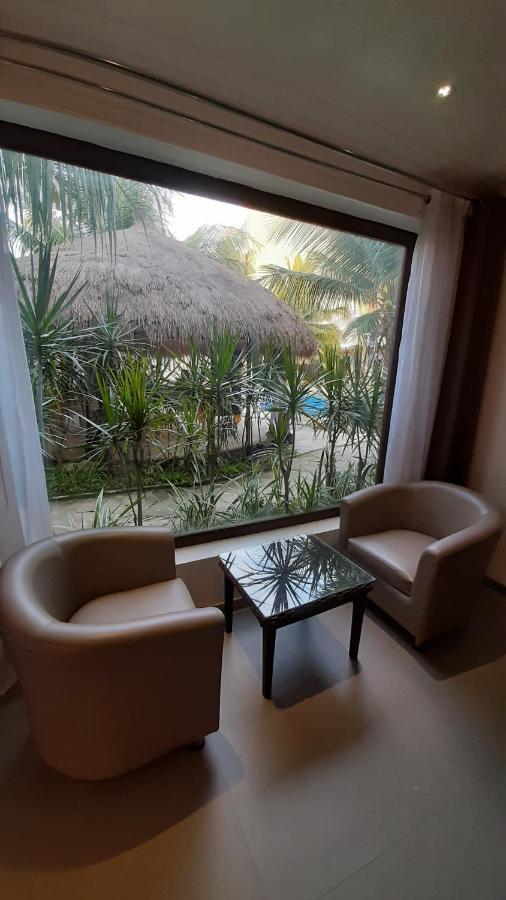 Urban Sands Hotel Iloilo Екстер'єр фото