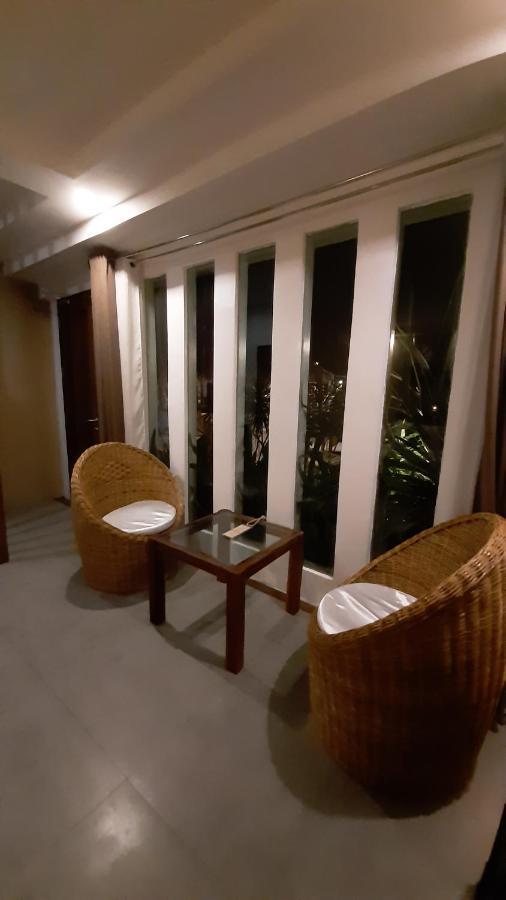 Urban Sands Hotel Iloilo Екстер'єр фото