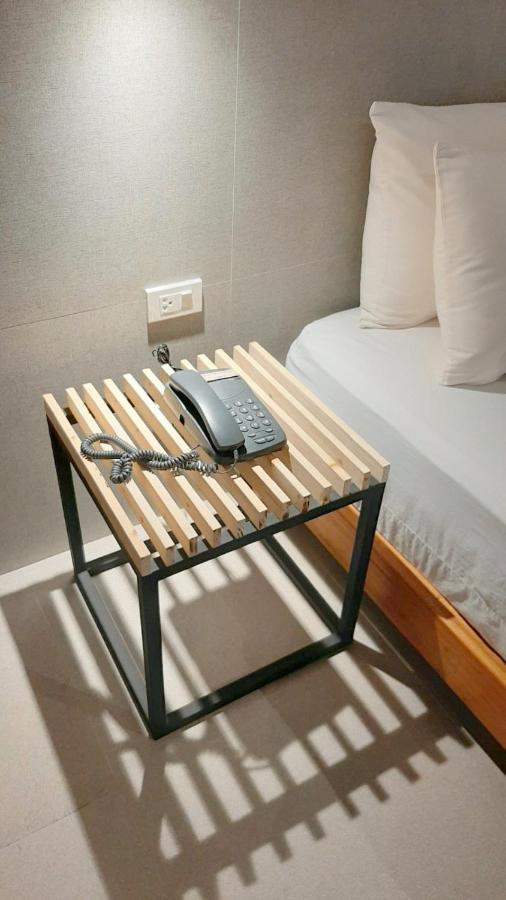 Urban Sands Hotel Iloilo Екстер'єр фото
