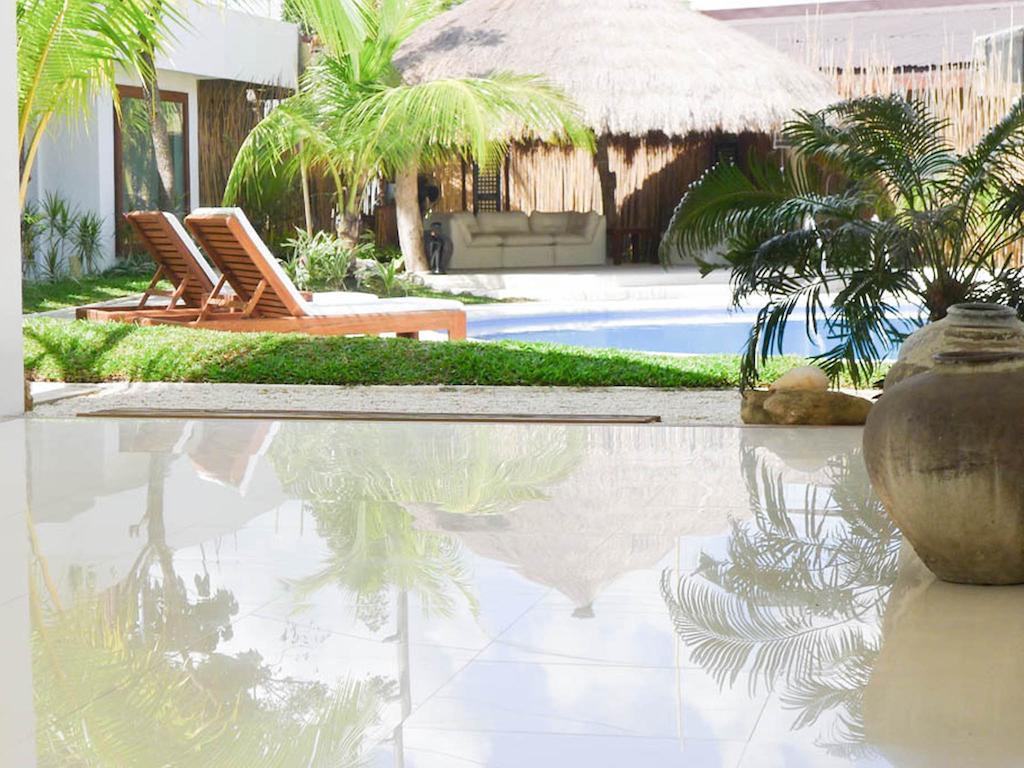 Urban Sands Hotel Iloilo Екстер'єр фото