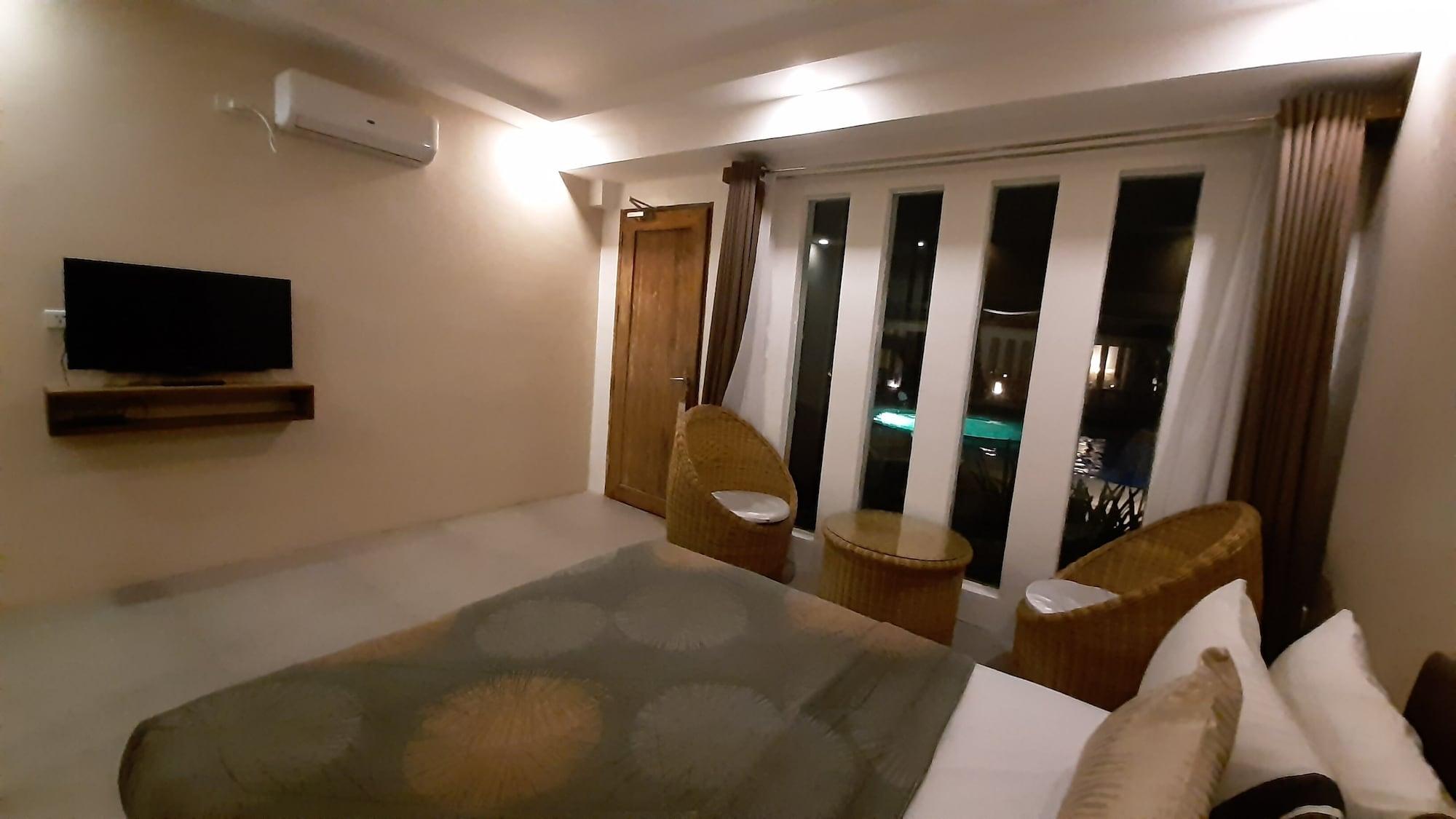 Urban Sands Hotel Iloilo Екстер'єр фото