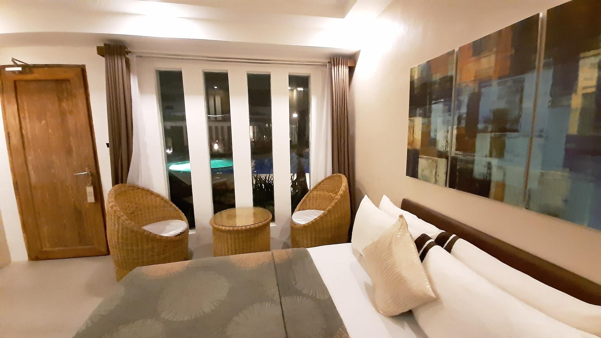 Urban Sands Hotel Iloilo Екстер'єр фото