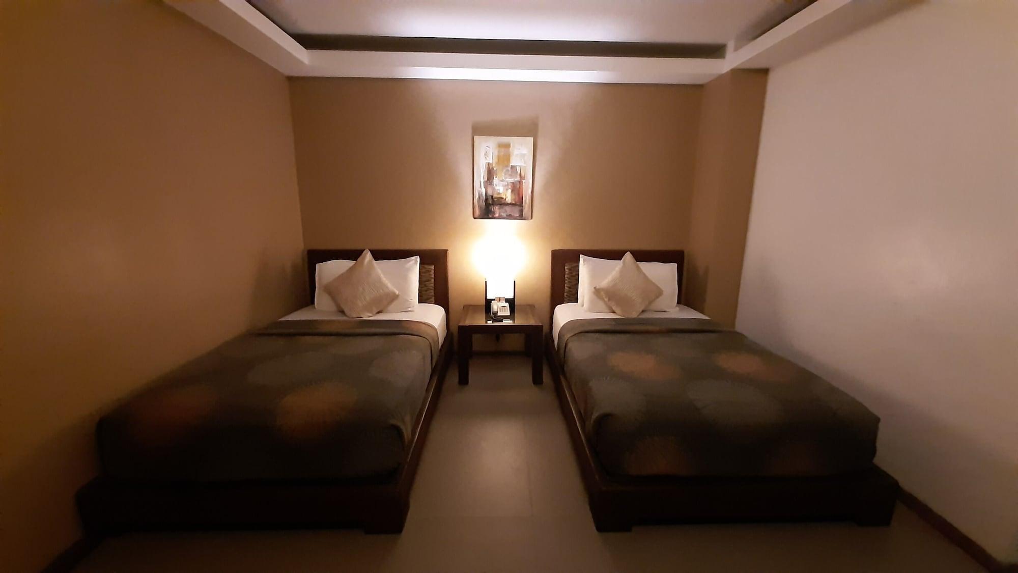 Urban Sands Hotel Iloilo Екстер'єр фото